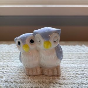Vintage ceramic owl toothpick holder.